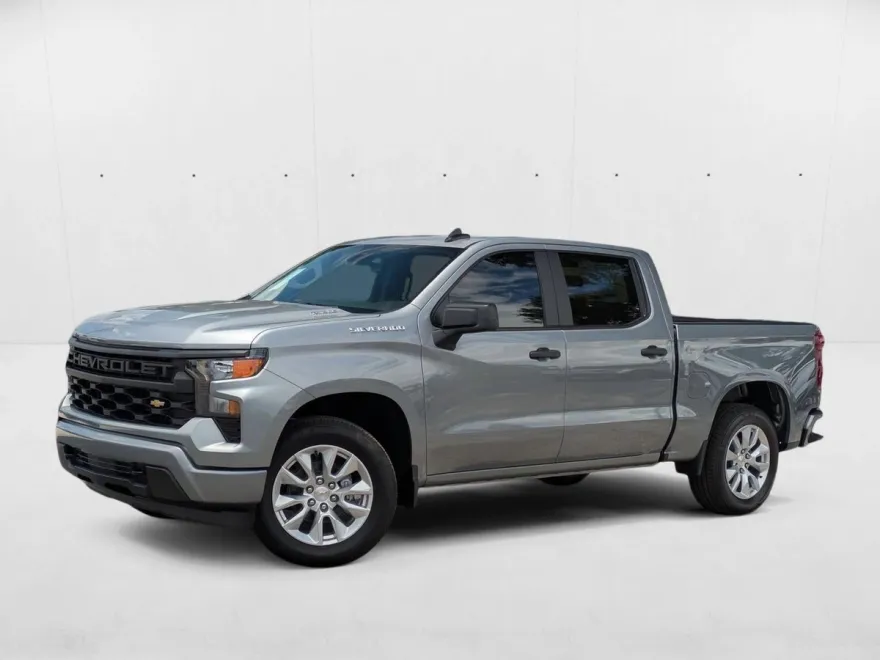 2025 Chevrolet Silverado 1500 Custom photo 1