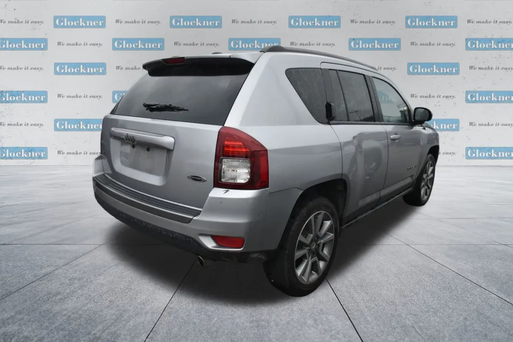 2017 Jeep Compass Sport photo 1