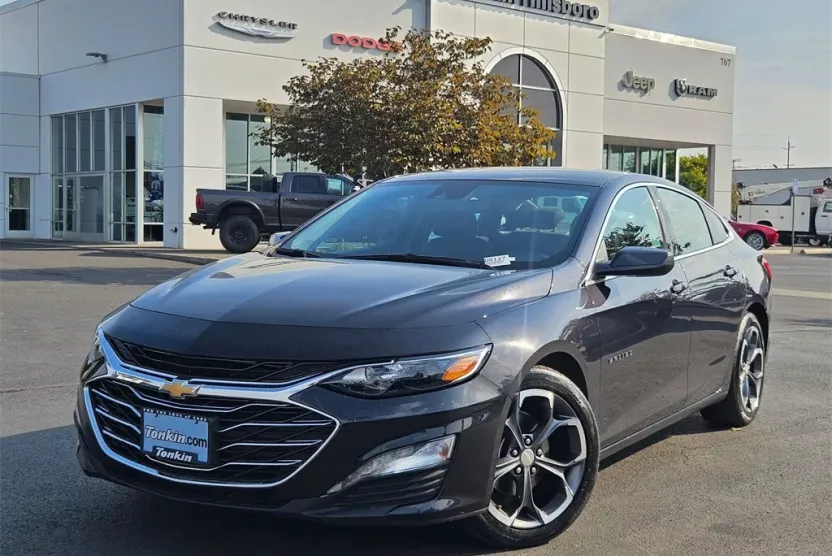 2023 Chevrolet Malibu 1LT photo 1