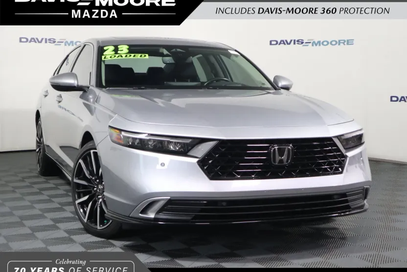 2023 Honda Accord Hybrid Touring photo 1