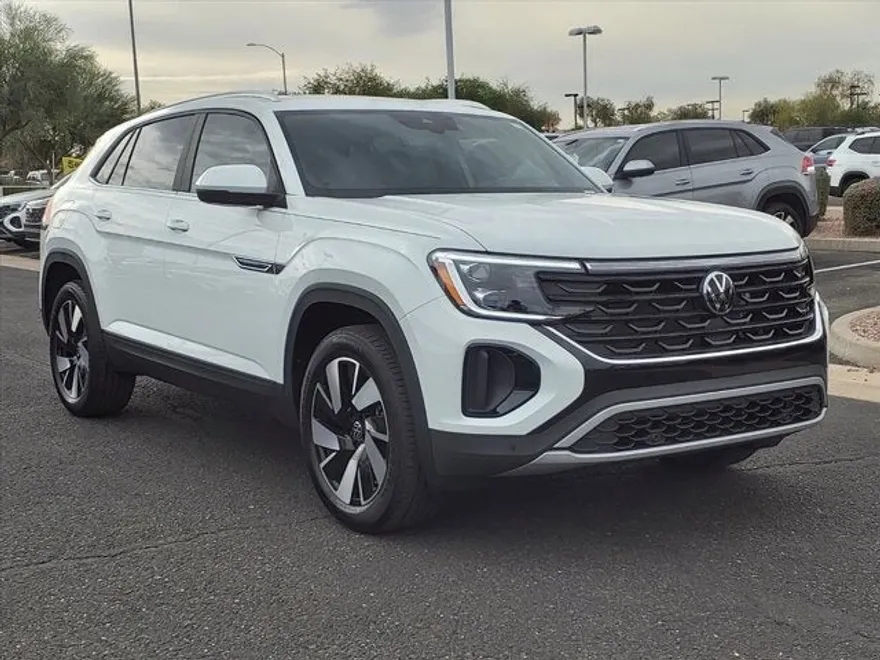 2026 Volkswagen Atlas Cross Sport SE Technology photo 1