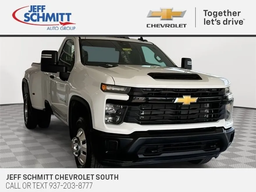 2024 Chevrolet Silverado 3500HD photo 1