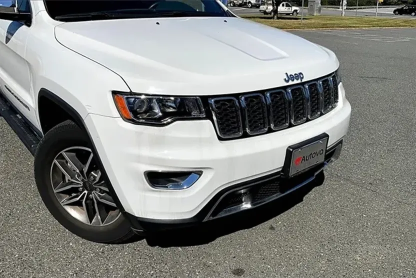 2022 Jeep Cherokee Limited photo 1