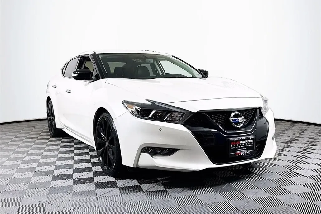 2018 Nissan Maxima SR photo 1
