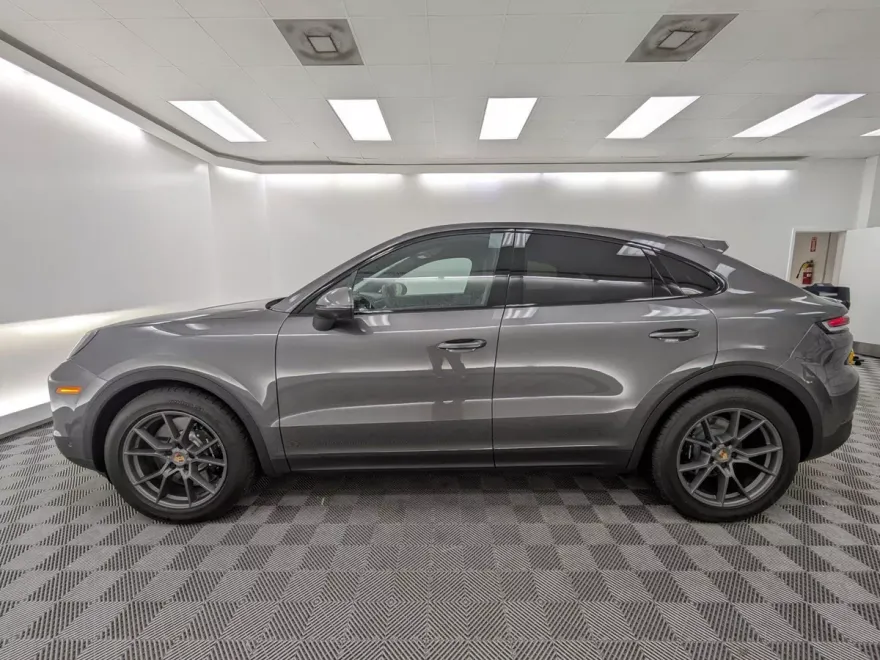 2025 Porsche Cayenne Coupe S photo 1