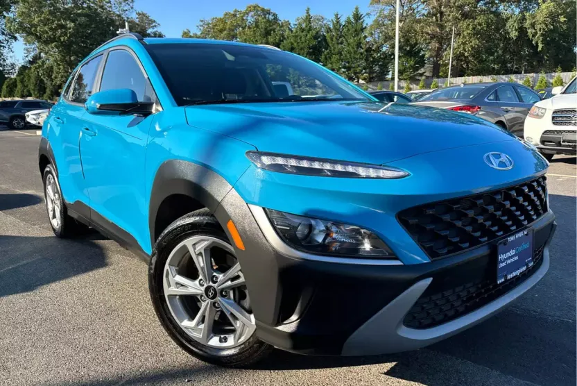 2023 Hyundai Kona SEL photo 1