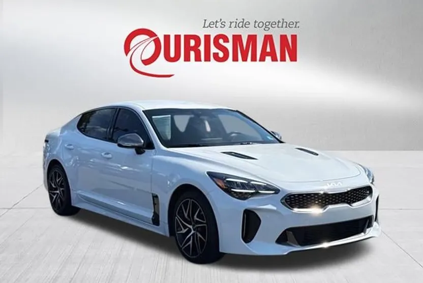 2022 Kia Stinger GT-Line photo 1