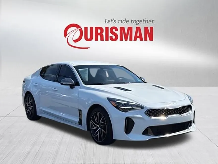 2022 Kia Stinger GT-Line photo 1