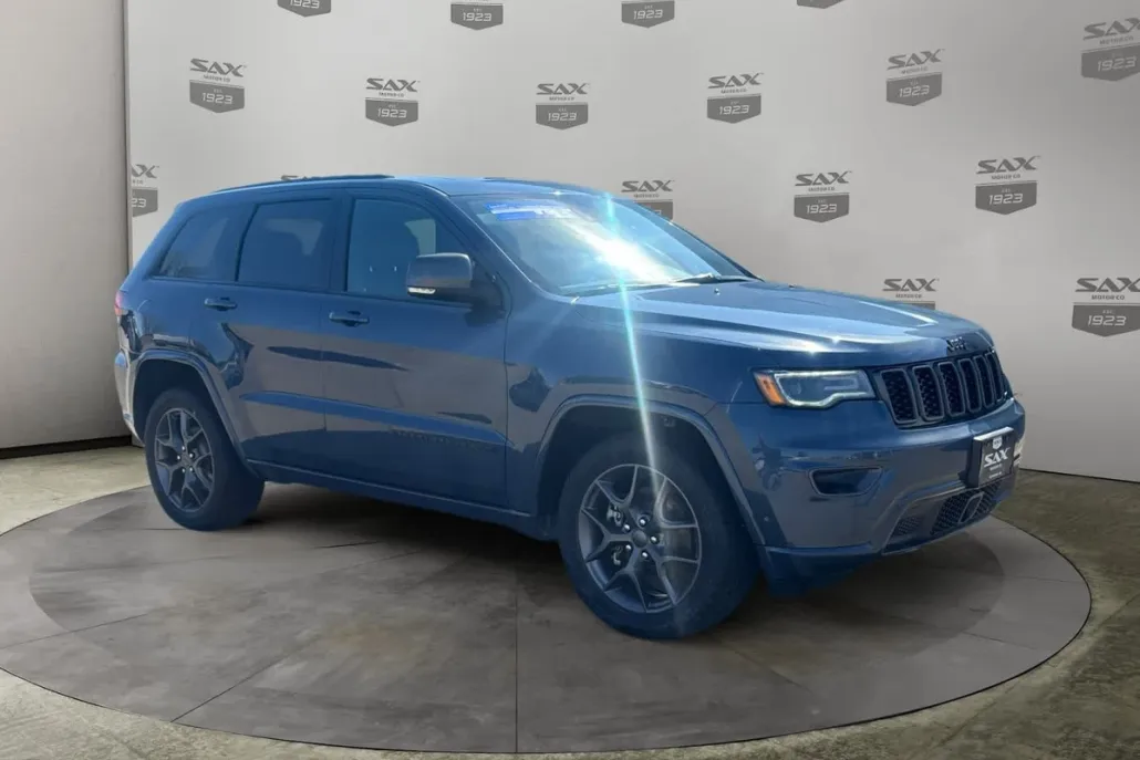 2021 Jeep Grand Cherokee Limited photo 1