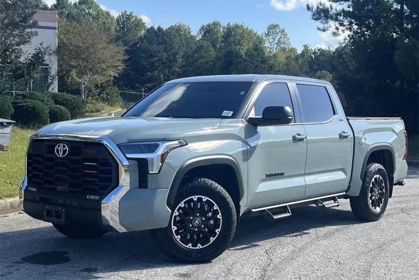 2025 Toyota Tundra SR5 photo 1