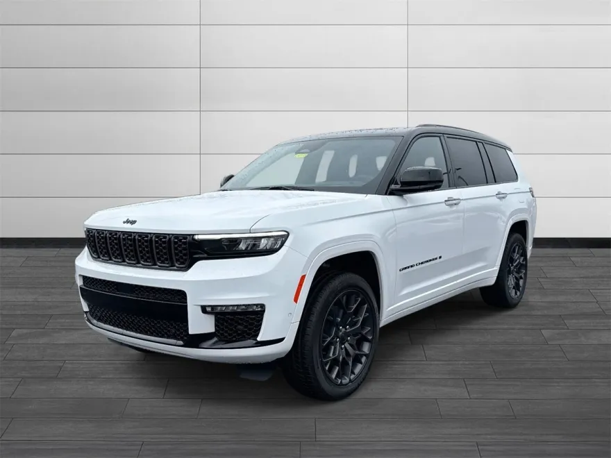 2025 Jeep Grand Cherokee L Summit photo 8