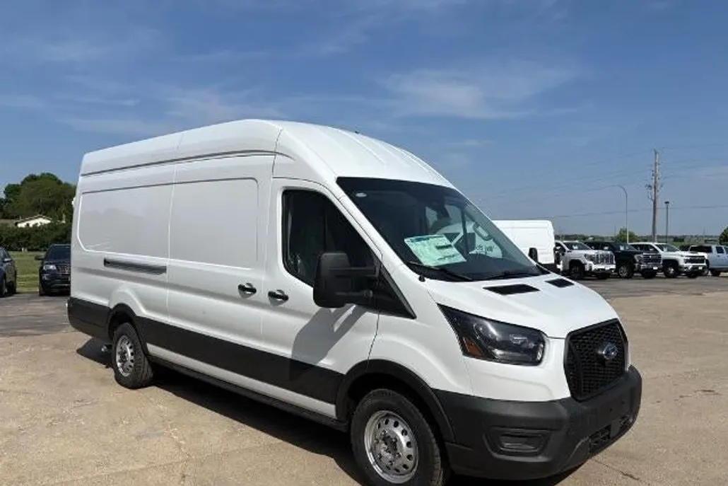 2025 Ford Transit Cargo Van photo 1