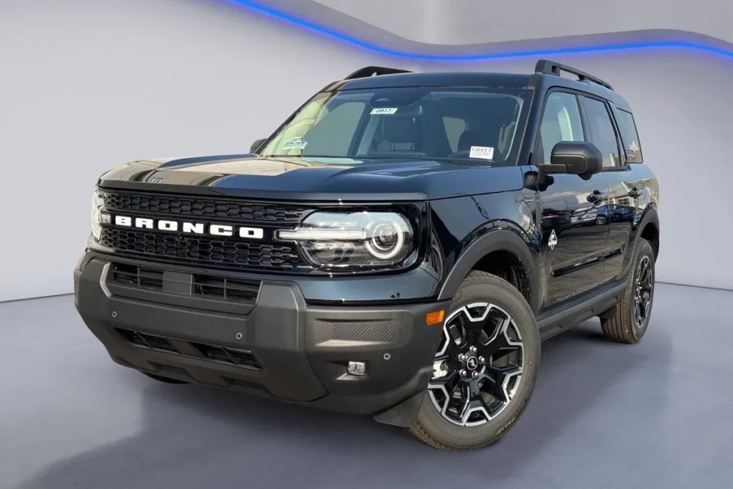 2025 Ford Bronco Sport Outer Banks photo 1
