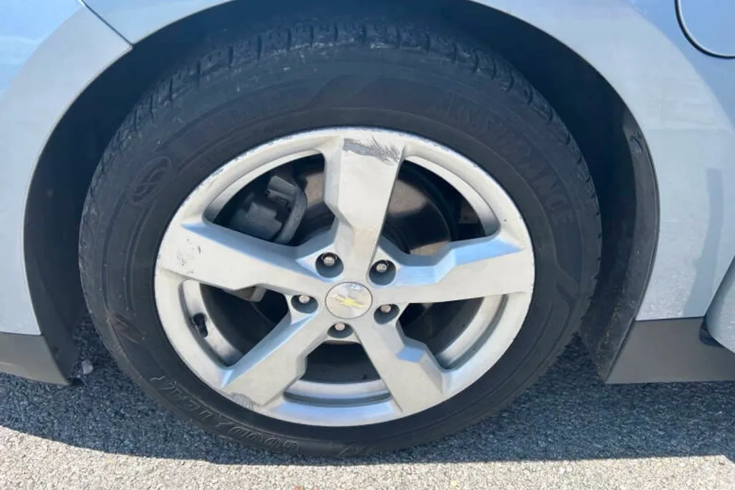 2013 Chevrolet Volt photo 1
