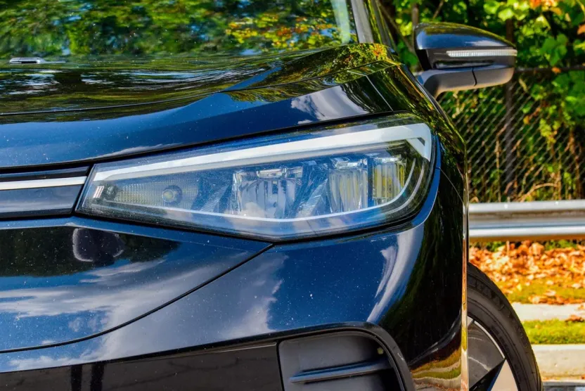 2021 Volkswagen ID.4 Pro photo 1