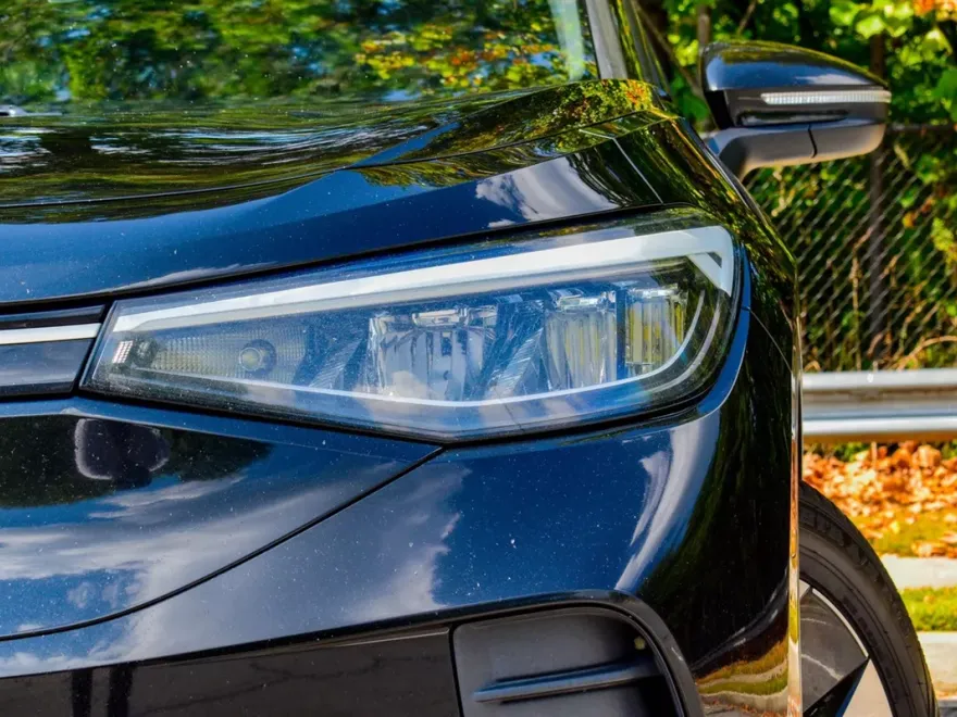 2021 Volkswagen ID.4 Pro photo 1