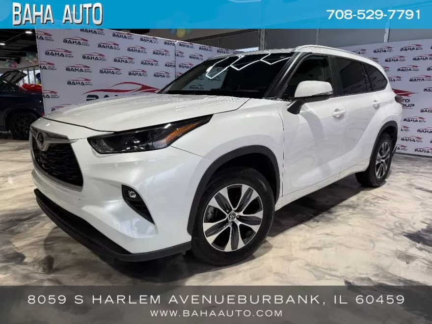 2023 Toyota Highlander XLE photo 1