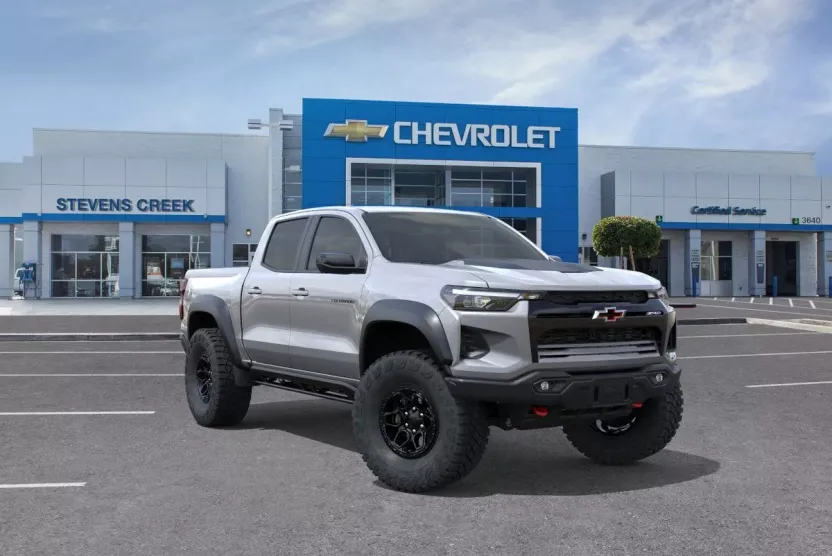 2025 Chevrolet Colorado ZR2 photo 1