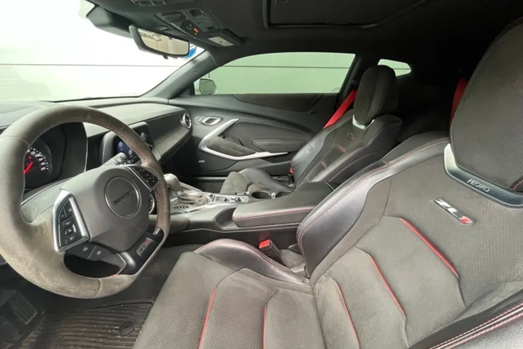 2019 Chevrolet Camaro ZL1 photo 1