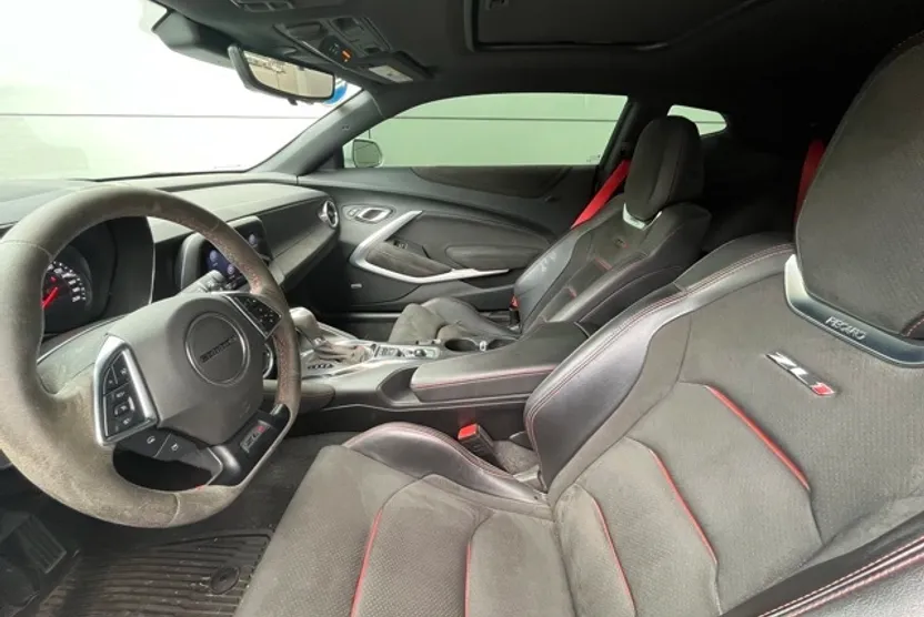 2019 Chevrolet Camaro ZL1 photo 1