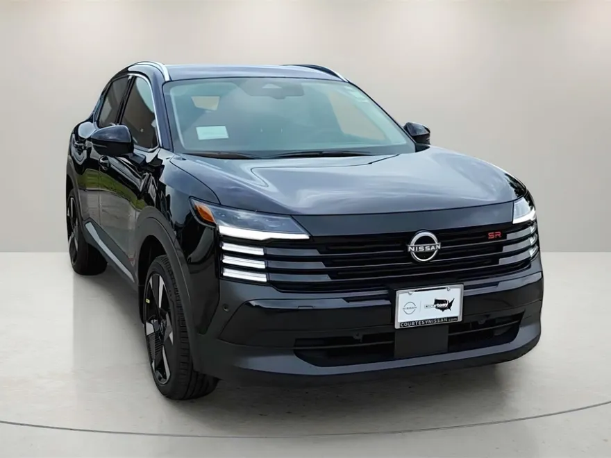 2025 Nissan Kicks SR photo 1