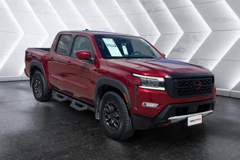 2022 Nissan Frontier PRO-X photo 1