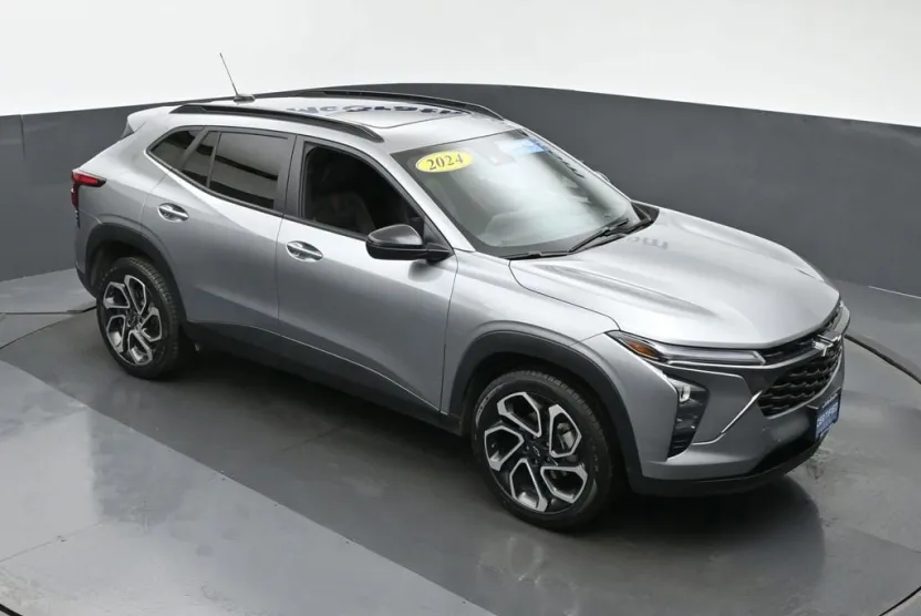 2024 Chevrolet Trax photo 1