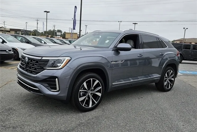 2025 Volkswagen Atlas Cross Sport SEL Premium R-Line photo 1