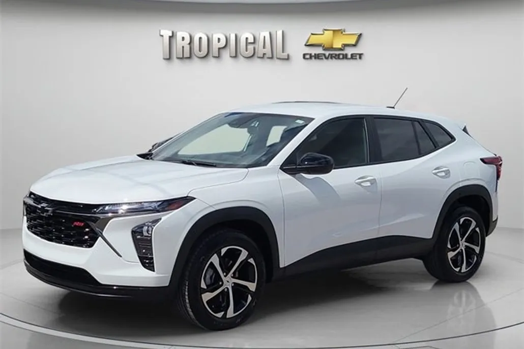 2025 Chevrolet Trax photo 1