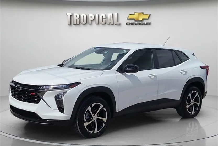 2025 Chevrolet Trax photo 1