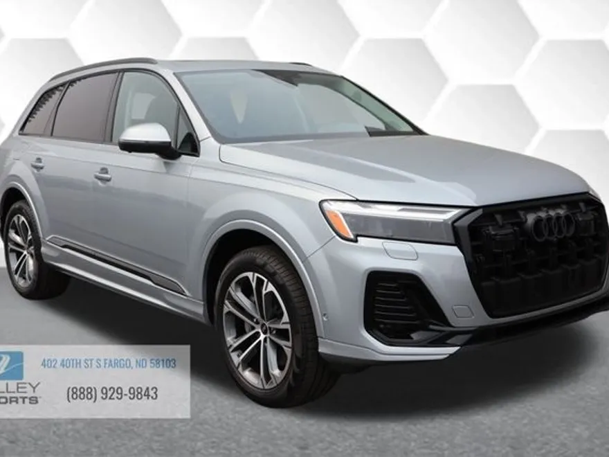 2025 Audi Q7 45 Premium Plus photo 1