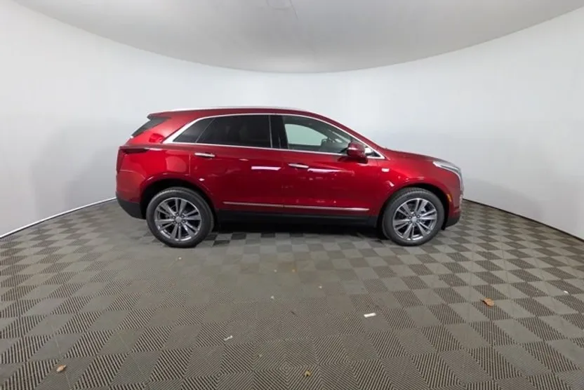 2025 Cadillac XT5 Premium Luxury photo 1
