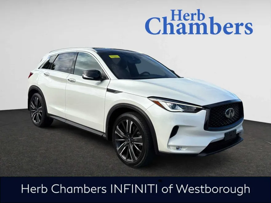 2022 Infiniti QX50 Luxe photo 1