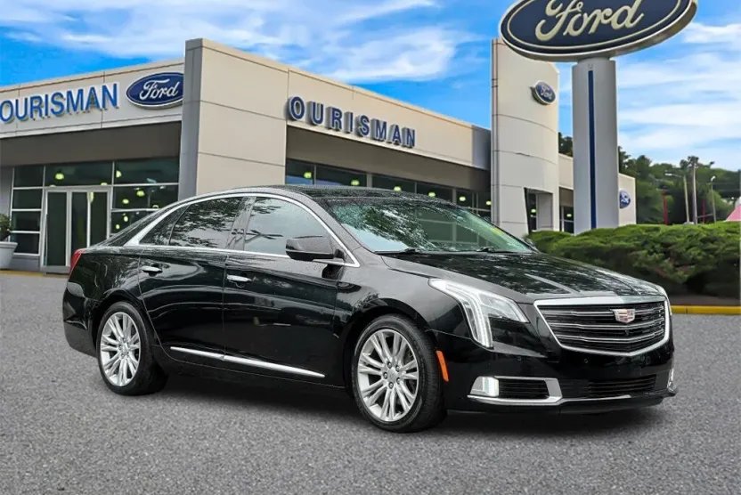 2019 Cadillac XTS Luxury photo 1