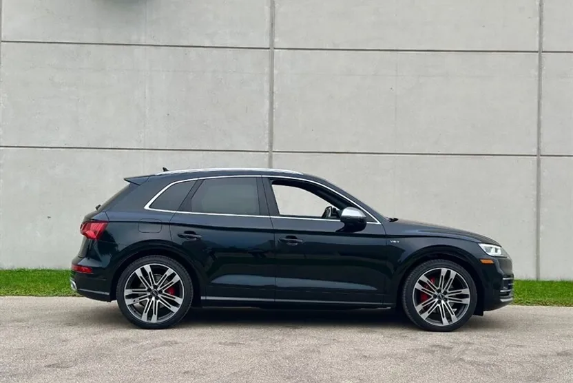 2018 Audi SQ5 Prestige photo 1
