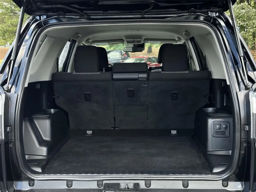 2024 Toyota 4Runner SR5 photo 1