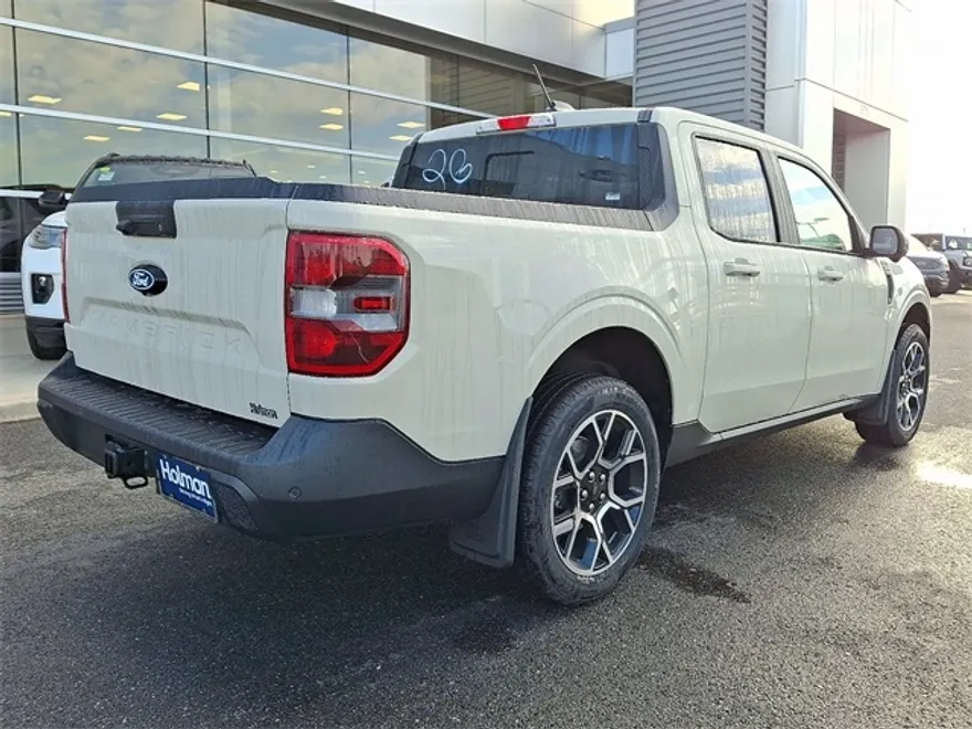 2025 Ford Maverick Lariat photo 1