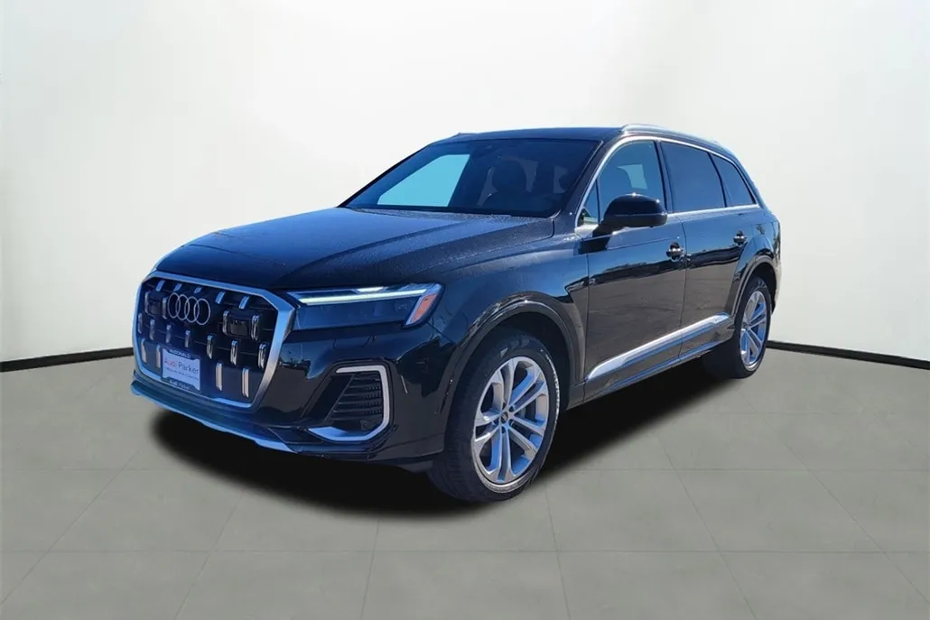 2025 Audi Q7 55 Premium Plus photo 1