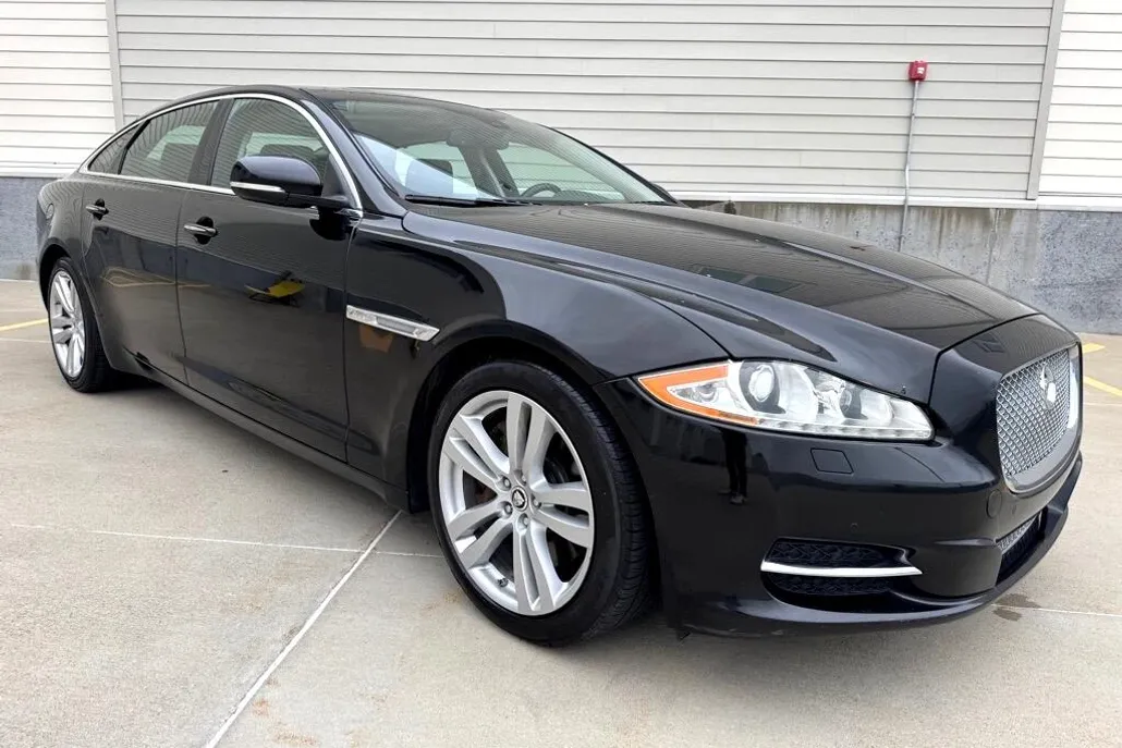 2013 Jaguar XJ XJL Portfolio photo 1