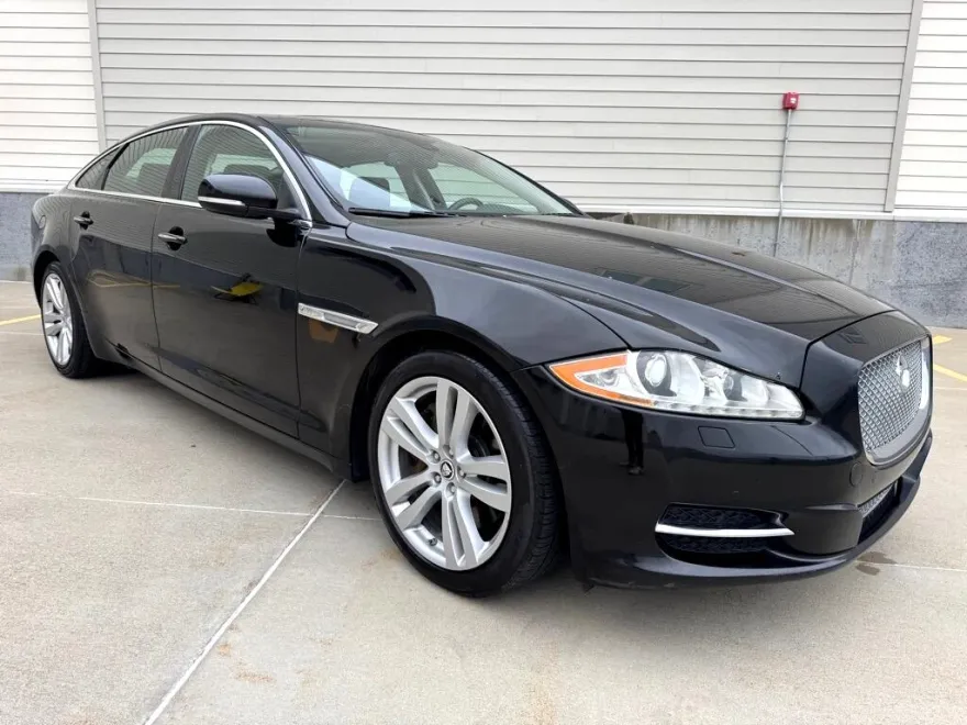 2013 Jaguar XJ XJL Portfolio photo 1