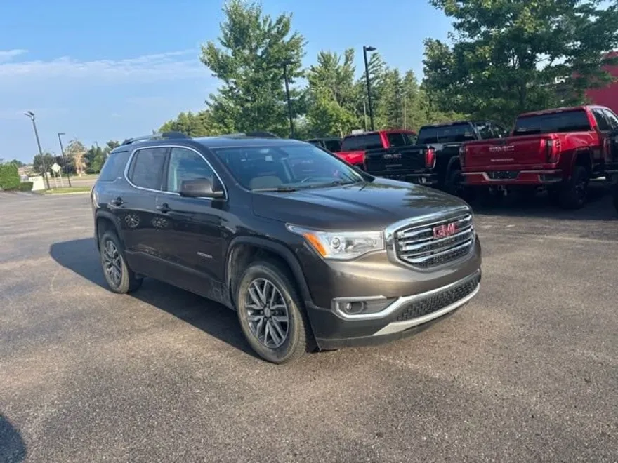 2019 Gmc Acadia SLE photo 1