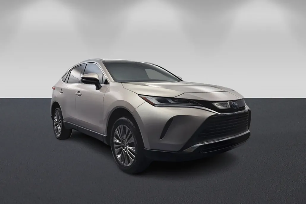 2022 Toyota Venza XLE photo 1