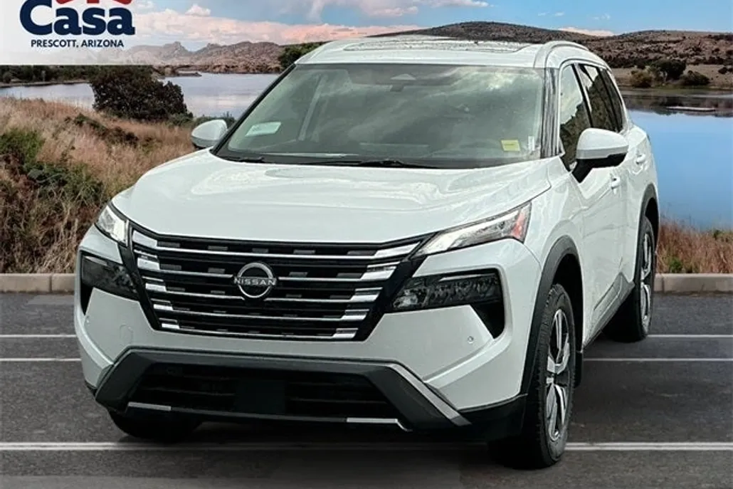 2025 Nissan Rogue SL photo 1