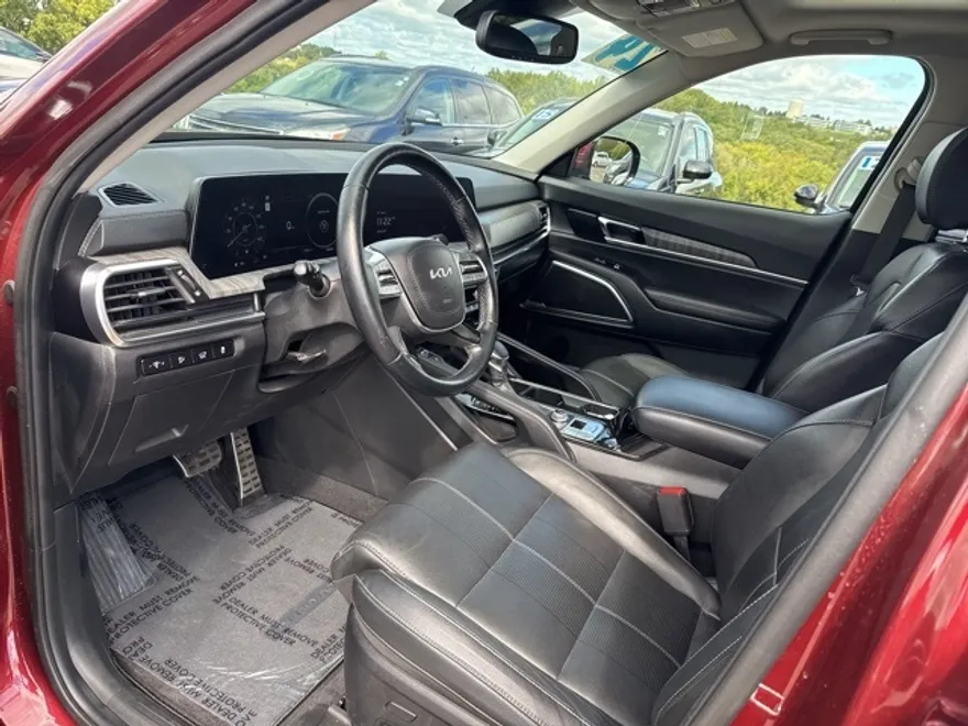2024 Kia Telluride SX photo 1