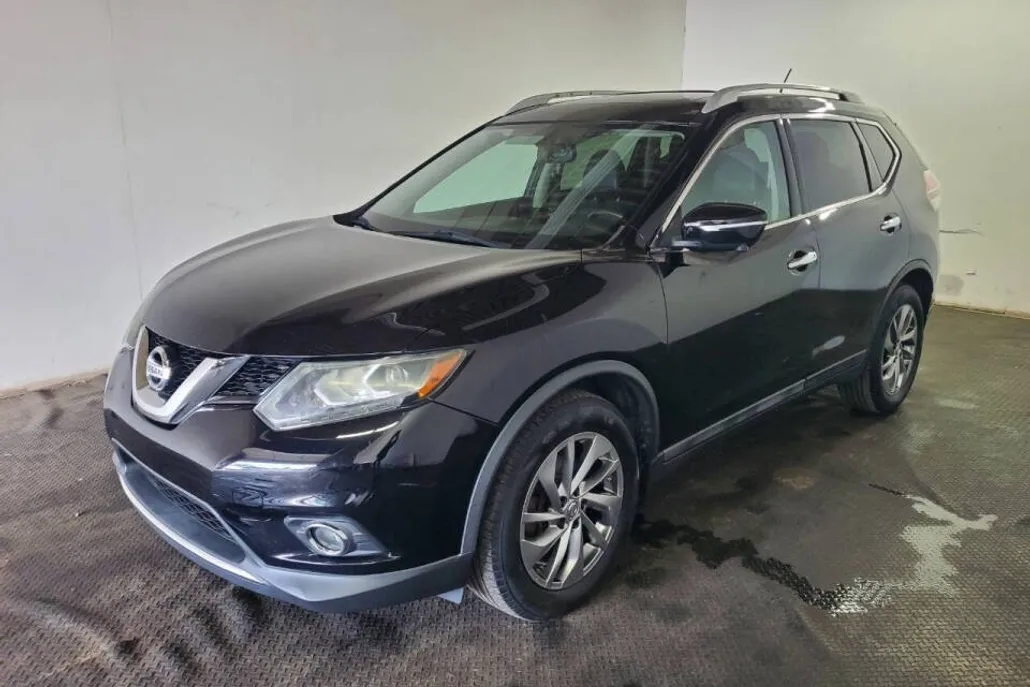 2015 Nissan Rogue SL photo 1