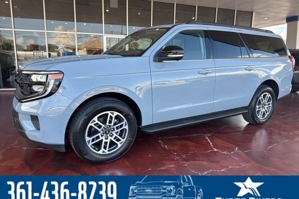 2025 Ford Expedition MAX photo 1
