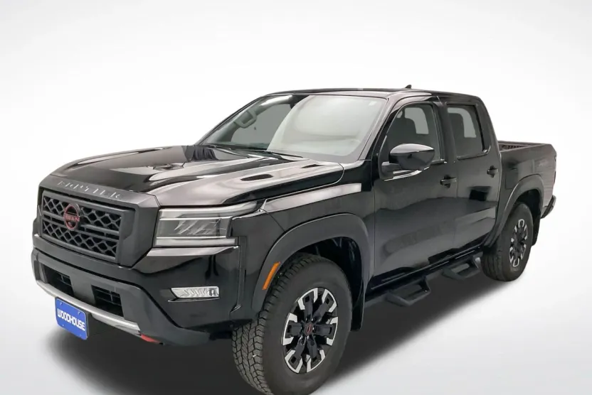 2023 Nissan Frontier PRO-4X photo 1