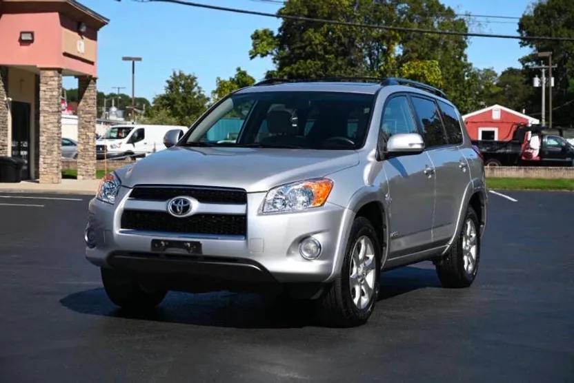 2010 Toyota RAV4 Limited photo 1