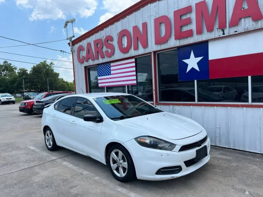 2016 Dodge Dart SXT photo 1