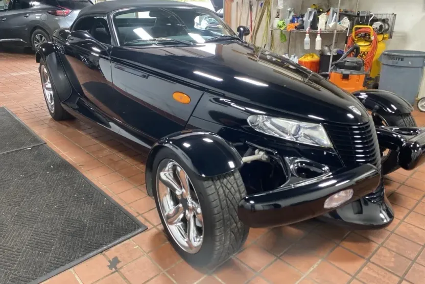 2000 Plymouth Prowler Base photo 1